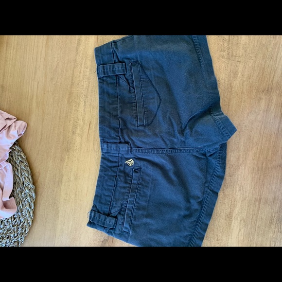 SOLD! Volcom black shorts - Picture 4 of 5